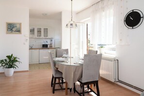 Dining - Spacious 2 Bedroom Apartment With Balcony (Sibenik)