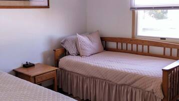 3 Schlafzimmer, BĂŒgeleisen/BĂŒgelbrett, WLAN, BettwĂ€sche