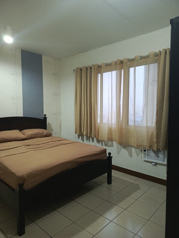 1 chambre, literie fournie