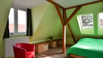 1 bedroom, iron/ironing board, free WiFi, bed sheets