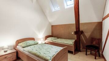 3 quartos, Wi-Fi de cortesia, roupa de cama