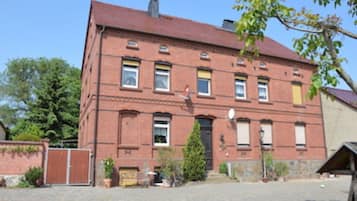 Esterni