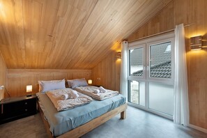 3 chambres, fer et planche à repasser, Wi-Fi gratuit, draps fournis