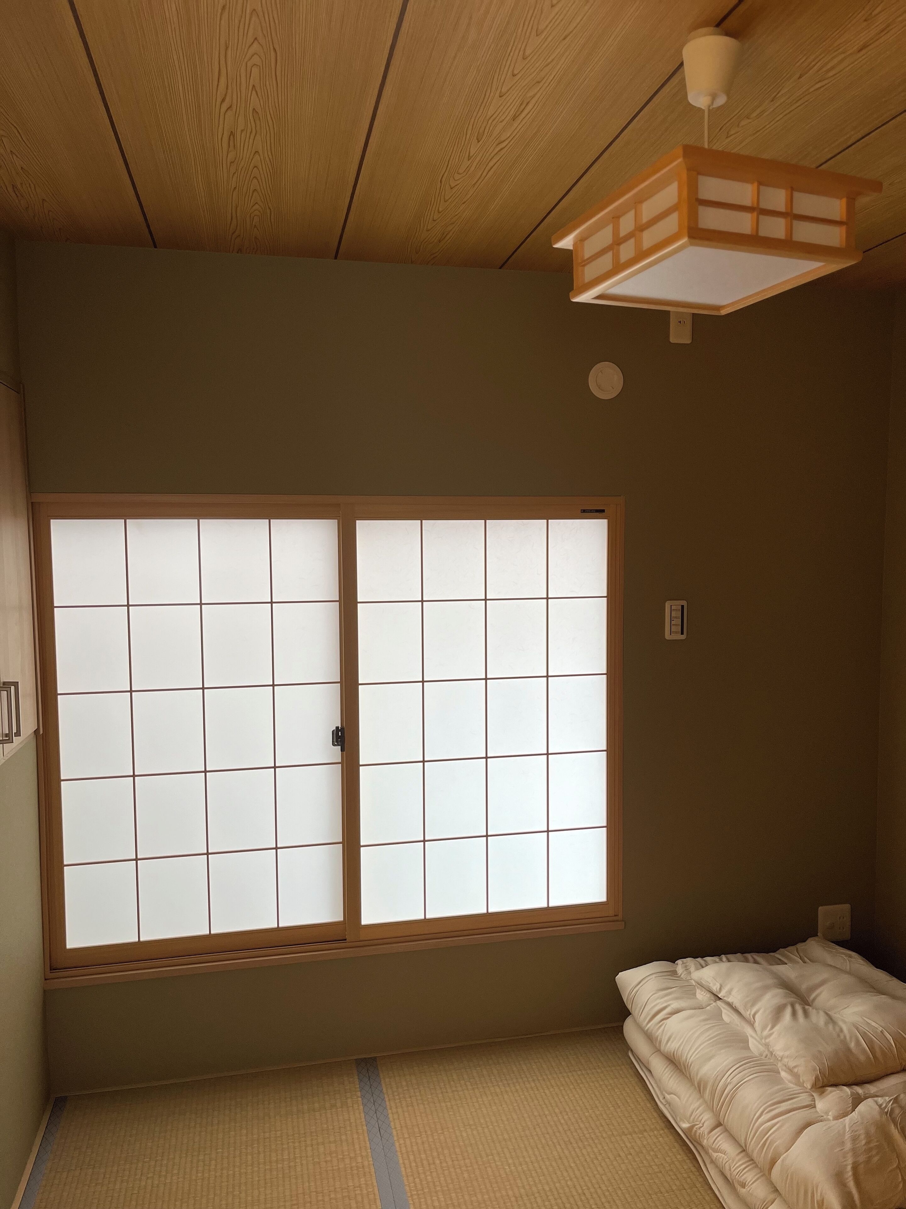 2 室のベッドルーム、アイロン / アイロン台、WiFi (無料)、ベッドシーツ