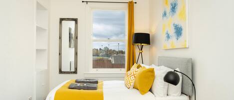 1 bedroom, iron/ironing board, free WiFi