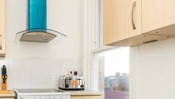 Microwave, oven