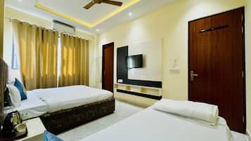 Deluxe Triple Room | Free WiFi