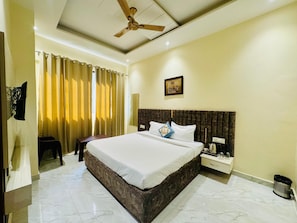 Habitación Deluxe, 1 cama de matrimonio grande | Wifi gratis