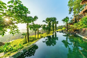 2 outdoor pools - Puluong Retreat  (Ba Thuoc)
