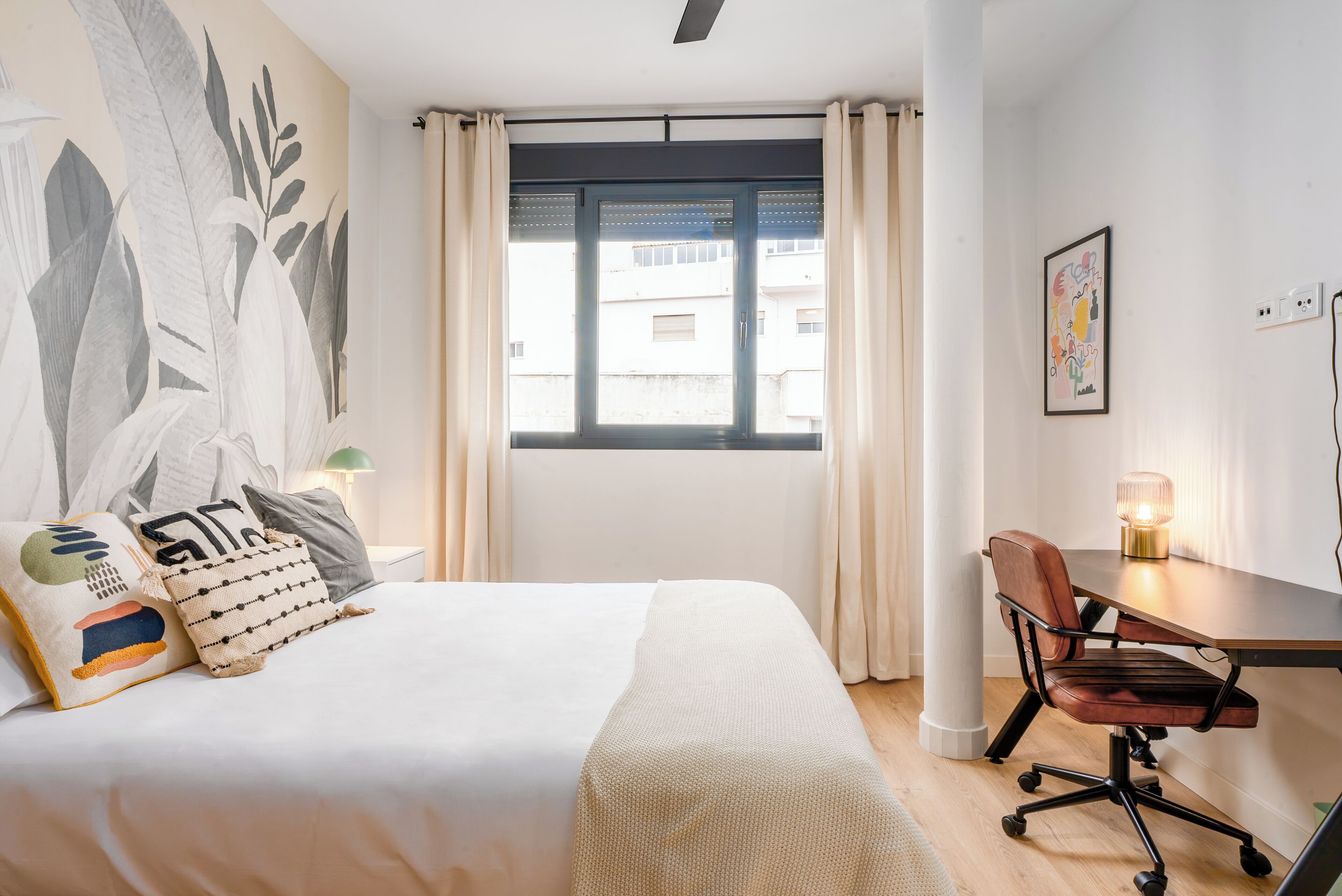 高級雙人房, 獨立浴室 | 羽絨被、書桌、手提電腦工作空間、免費 Wi-Fi