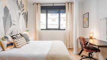 Superior Double Room, Ensuite | Down comforters, desk, laptop workspace, free WiFi