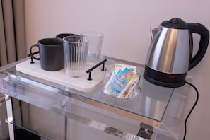 In-room safe, desk, blackout curtains, iron/ironing board - Tiburtina 86 Luxury Suites (Rome)