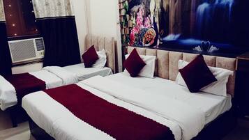 Quarto triplo econômico | Espaço de trabalho para notebook, quartos à prova de som