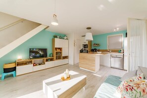 TV - Escape in Carqueiranne - Animal ok & terrace (Carqueiranne)