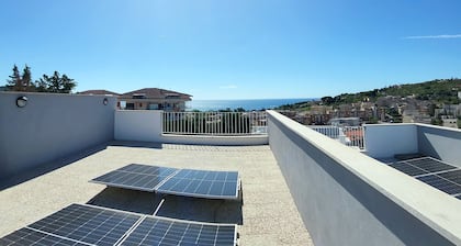 Villino Andromeda, detached solution in Gaeta in private park.