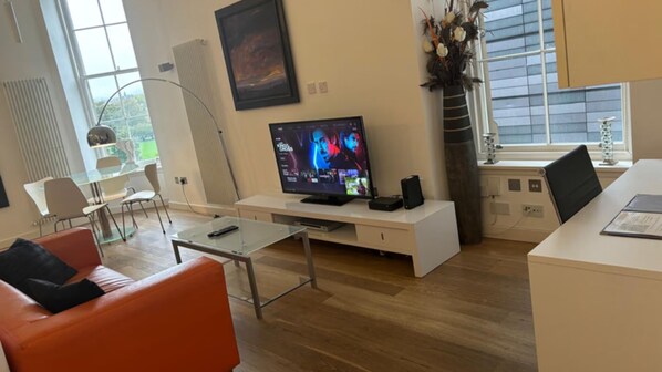 Apartment, 1 Bedroom, Accessible, Garden View | Room amenity