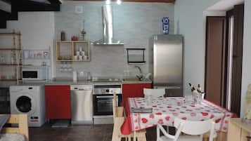 Apartment, 2 Bedrooms, City View | Interior