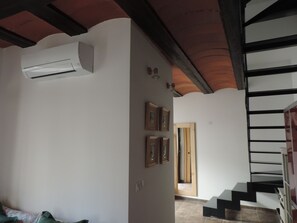 Apartamento, 2 habitaciones, vistas a la ciudad | Pasillo