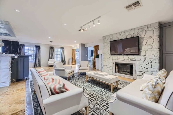 TV, fireplace, offices