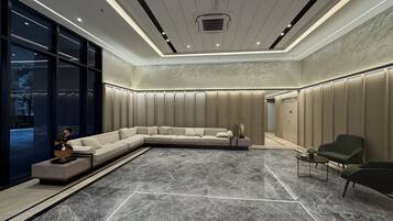 Sala de estar en el lobby
