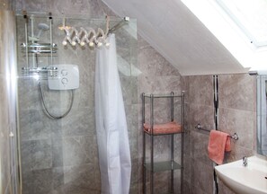 Shower - Dunmore Villas Holiday Home No 1 (Dunmore East)