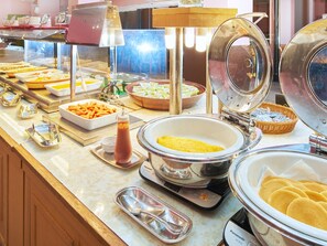 Dagelijks uitgebreid ontbijt (JPY 2000 per persoon)