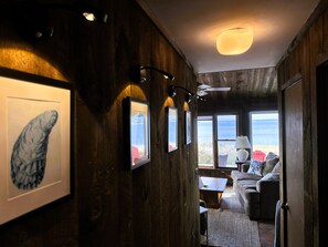 Smart TV, DVD player, offices - New! High Tide Hideaway: Waterfront/Dog-Friendly (Wellfleet)