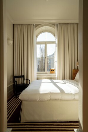 Tweepersoonskamer | Italiaanse Frette-lakens, luxe beddengoed, donsdekens, pillowtop-bedden