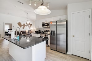 Exterior - Great Community, Amazing Private Pool, Near Disney! (Davenport)