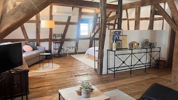 1 bedroom, travel cot, WiFi