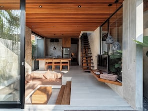 55-吋 LCD 液晶電視,提供數位頻道