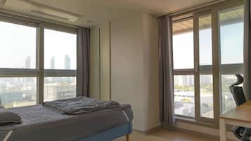 2 bedrooms, desk, iron/ironing board, free WiFi