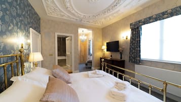 4 makuuhuonetta, silitysrauta/-lauta, vauvan matkasänky, ilmainen Wi-Fi