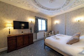 4 soverom, strykejern/-brett, reiseseng for barn og wi-fi (inkludert)