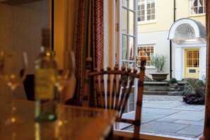 Interior - Stunning 4 bed historic townhouse in Oxfords heart (Oxford)
