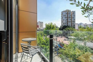 المنش أة من الداخل