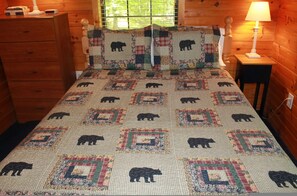 House | 1 bedroom - Romantic Honeymooner Hot Tub Jacuzzi Swing FP (Sevierville)