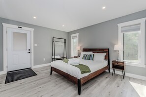 3 多间卧室、办公桌、熨斗/熨衣板、免费 WiFi