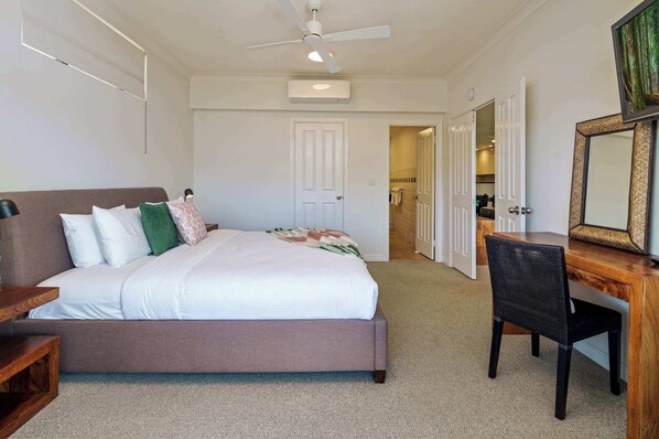 3 bedrooms, iron/ironing board, travel cot, WiFi