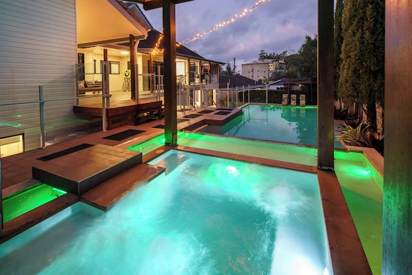 Spacious coastal retreat perfect for large group getaways