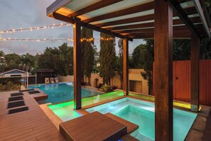 Pool - Kings Beach Break: Great for Group Getaways (Caloundra Region)