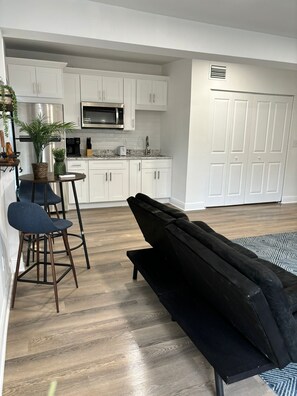 Interior - Cozy 1 Bedroom Duplex in Central Tampa (Tampa)