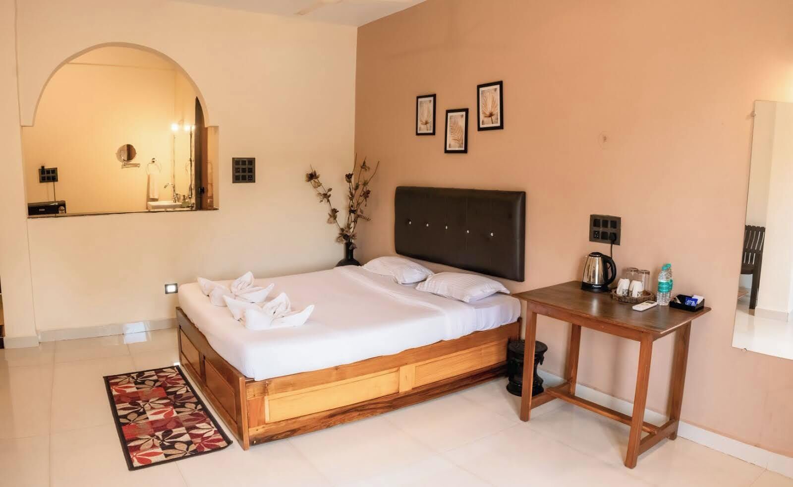 Superior Room | 1 bedroom, soundproofing, iron/ironing board, free WiFi
