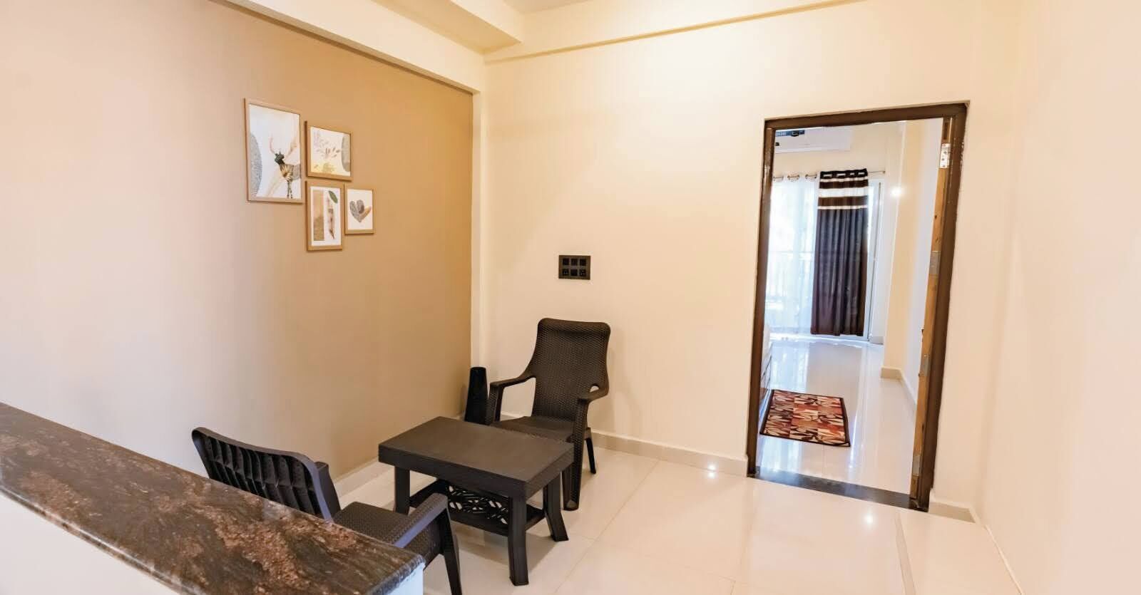 Basic Apartment | Living area | Printers