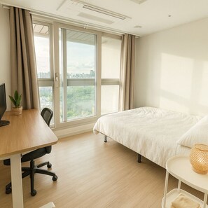 2 bedrooms, desk, iron/ironing board, free WiFi