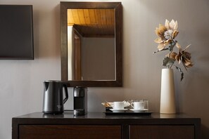 スタンダード ダブルルーム バルコニー | エジプト綿のシーツ、高級寝具、防音設備�、WiFi (無料)