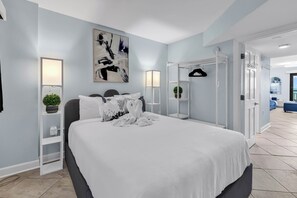 Signature Condo, 1 Bedroom, Balcony, Ocean View | Individually decorated, individually furnished, iron/ironing board - Bluewater Resort Condos (Myrtle Beach)