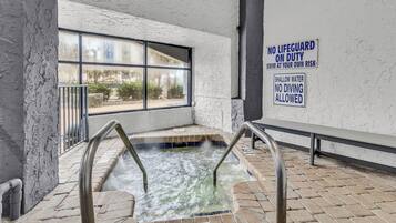 Indoor spa tub