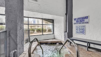 Indoor spa tub