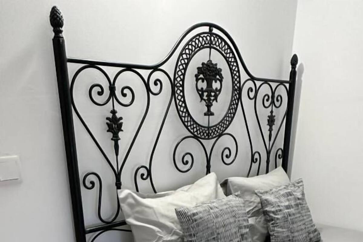 Standard Room | Free WiFi, bed sheets